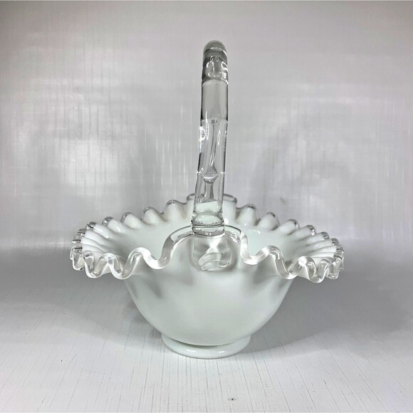 Vintage Fenton Ruffled Brides Basket - Picture 2 of 8